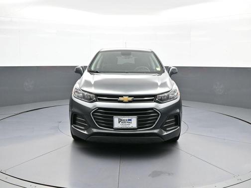 Nightfall Gray Metallic 2019 Chevrolet Trax LS
