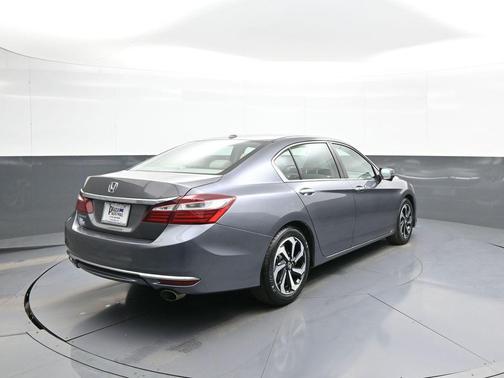 Modern Steel Metallic 2017 Honda Accord EX-L