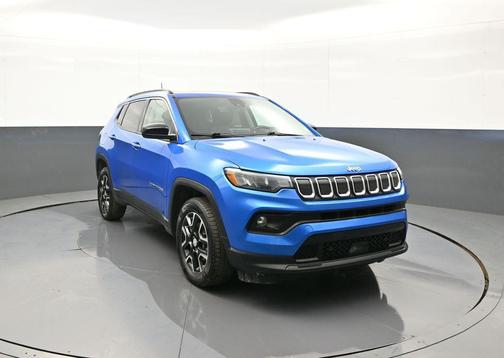 Laser Blue Pearlcoat 2022 Jeep Compass Latitude
