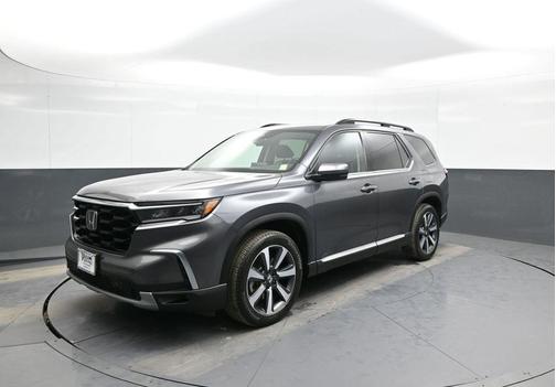 2023 Honda Pilot Touring 8-Passenger