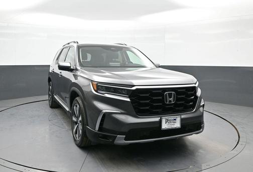 2023 Honda Pilot Touring 8-Passenger