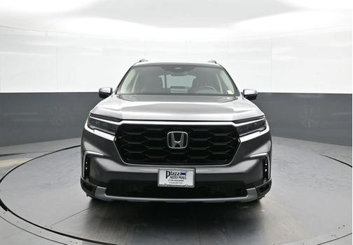 2023 Honda Pilot Touring 8-Passenger