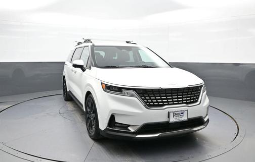 2024 Kia Carnival SX