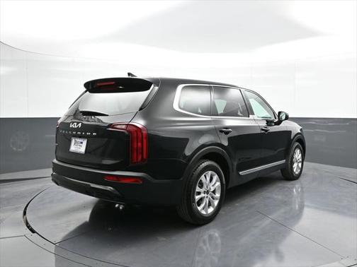 2022 Kia Telluride LX