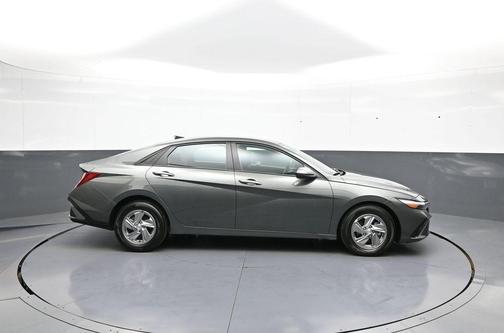 Amazon Gray 2025 Hyundai ELANTRA SE