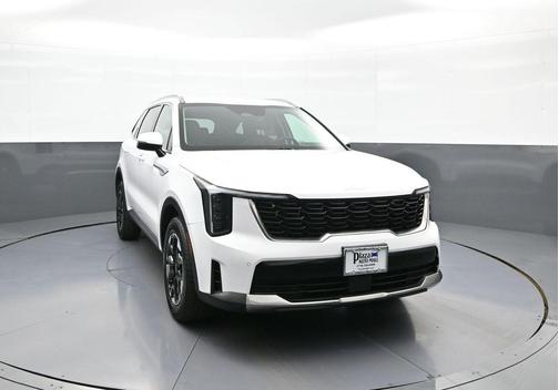Glacial White Pearl 2024 Kia Sorento S