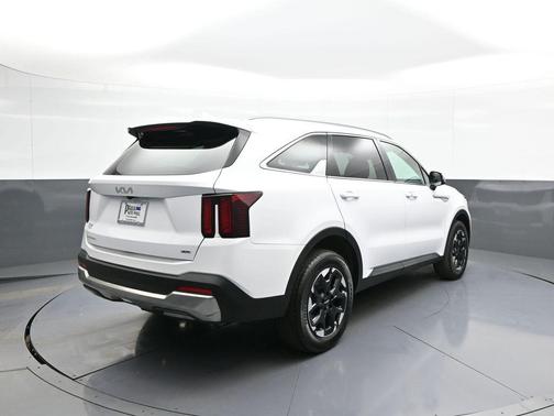Glacial White Pearl 2024 Kia Sorento S