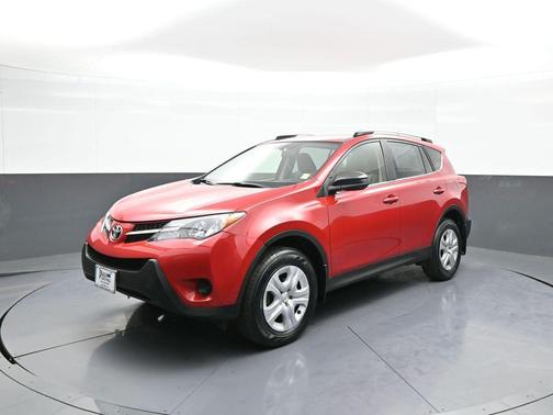 Barcelona Red Metallic 2015 Toyota RAV4 LE