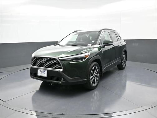 2024 Toyota Corolla Cross XLE