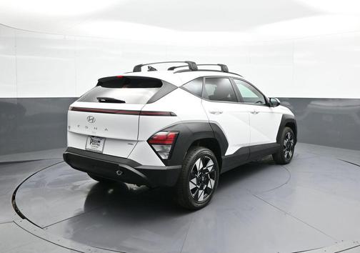 Atlas White 2024 Hyundai KONA SEL