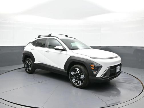Atlas White 2024 Hyundai KONA SEL
