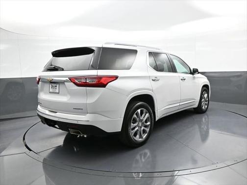 2021 Chevrolet Traverse Premier