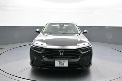 Crystal Black Pearl 2024 Honda Accord LX 1.5T