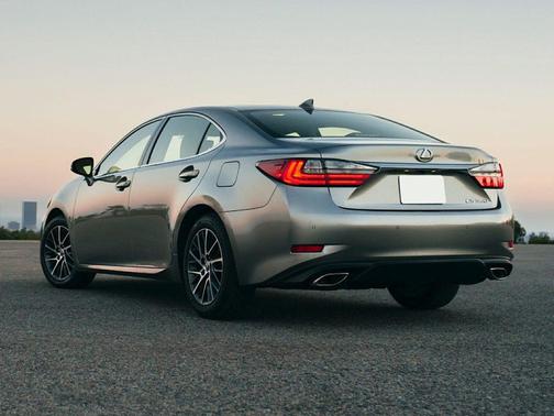 Silver Lining Metallic 2016 Lexus ES 350 Base