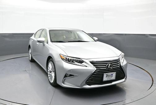 Silver Lining Metallic 2016 Lexus ES 350 Base