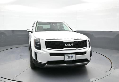 Glacial White Pearl 2022 Kia Telluride EX