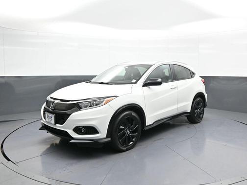 Platinum White Pearl 2022 Honda HR-V AWD Sport