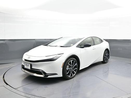 Wind Chill Pearl 2024 Toyota Prius Prime XSE
