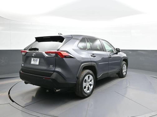 Magnetic Gray Metallic 2022 Toyota RAV4 LE