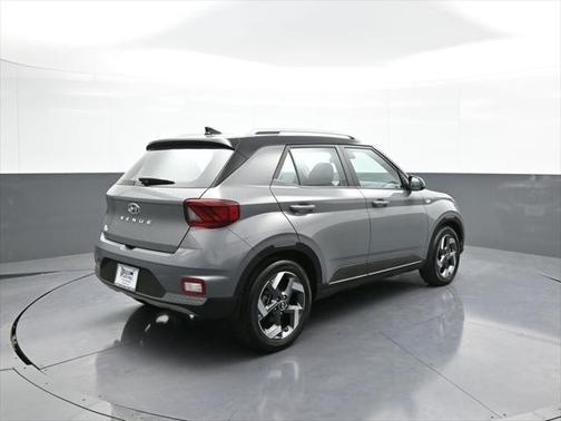 2022 Hyundai VENUE Limited