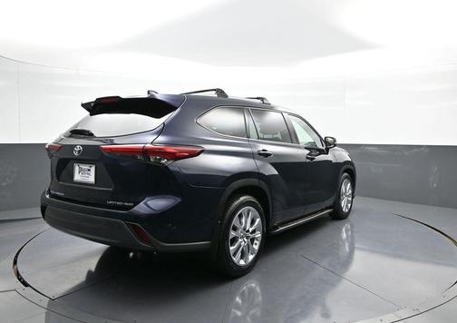 2022 Toyota Highlander Limited