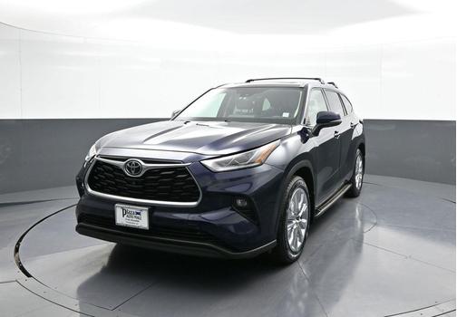 2022 Toyota Highlander Limited