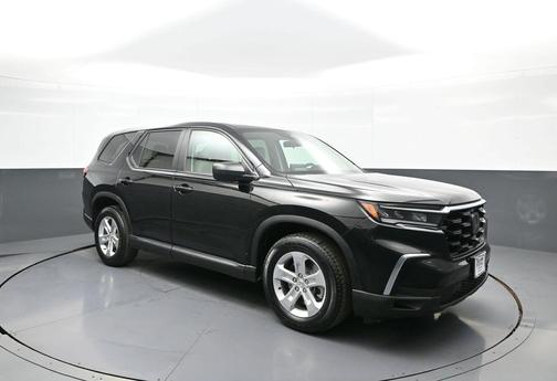 2023 Honda Pilot AWD LX