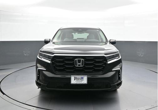 2023 Honda Pilot AWD LX