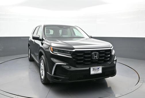2023 Honda Pilot AWD LX