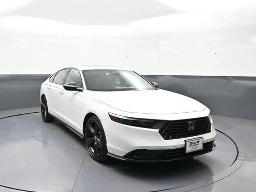 Platinum White Pearl 2024 Honda Accord Hybrid Sport-L