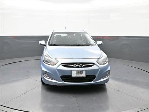 2013 Hyundai Accent SE