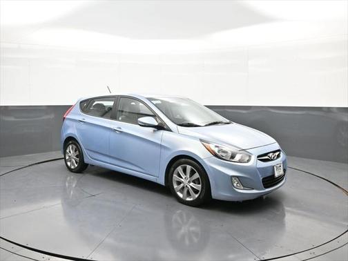 2013 Hyundai Accent SE