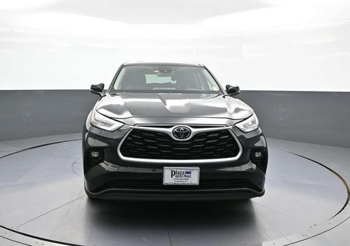 Midnight Black Metallic 2020 Toyota Highlander XLE