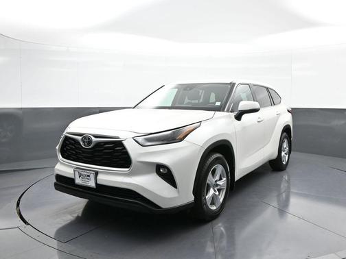 2021 Toyota Highlander LE