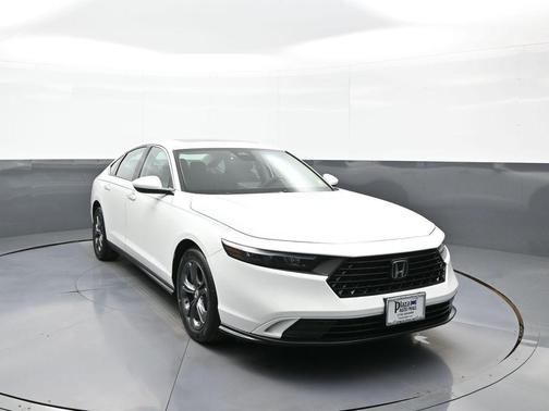 Platinum White Pearl 2024 Honda Accord EX