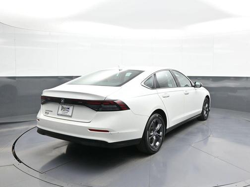 Platinum White Pearl 2024 Honda Accord EX