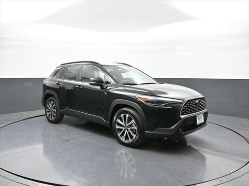 2025 Toyota Corolla Cross XLE