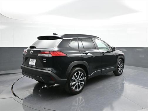 2025 Toyota Corolla Cross XLE
