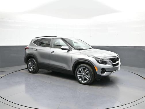 Steel Gray 2022 Kia Seltos S
