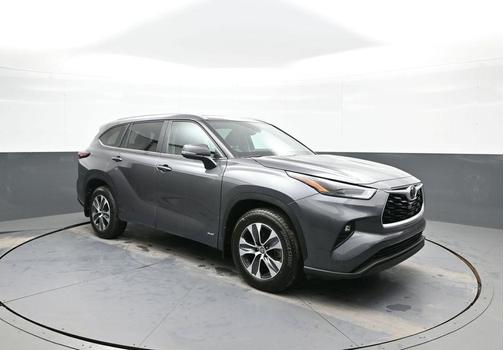 2025 Toyota Highlander Hybrid XLE