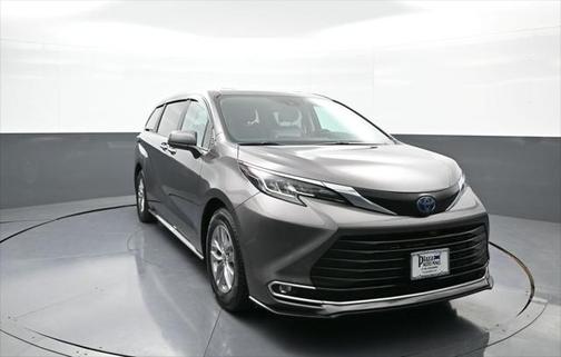 2023 Toyota Sienna XLE 7 Passenger