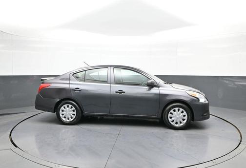 2015 Nissan Versa 1.6 S+