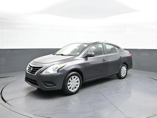 2015 Nissan Versa 1.6 S+
