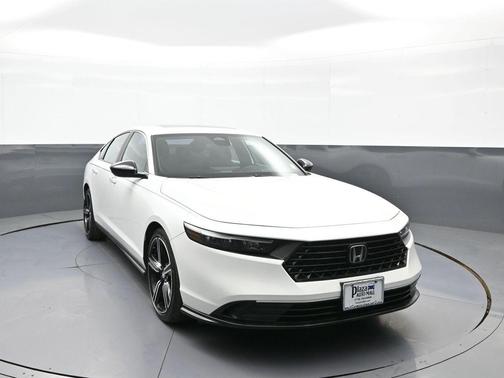 Platinum White Pearl 2023 Honda Accord Hybrid Sport