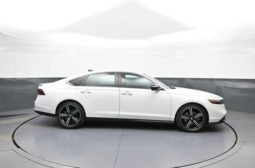 Platinum White Pearl 2023 Honda Accord Hybrid Sport