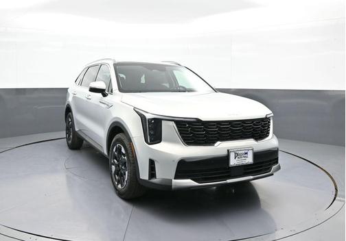 Ivory 2026 Kia Sorento S