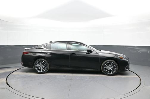 Obsidian 2024 Lexus ES 300h Base