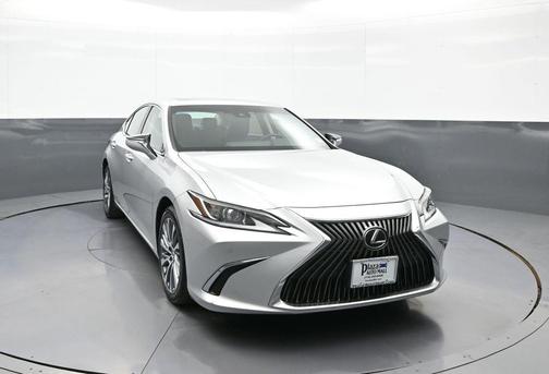 Silver Lining Metallic 2019 Lexus ES 350 Base