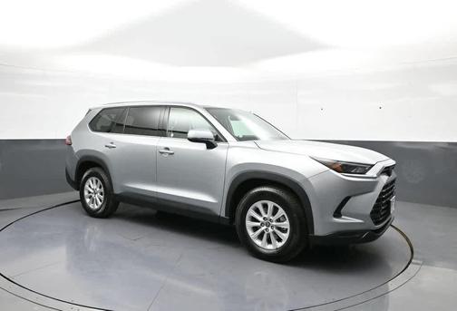 Celestial Silver Metallic 2025 Toyota Grand Highlander XLE