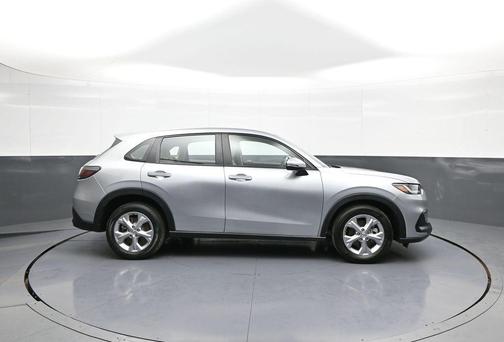 Lunar Silver Metallic 2024 Honda HR-V LX